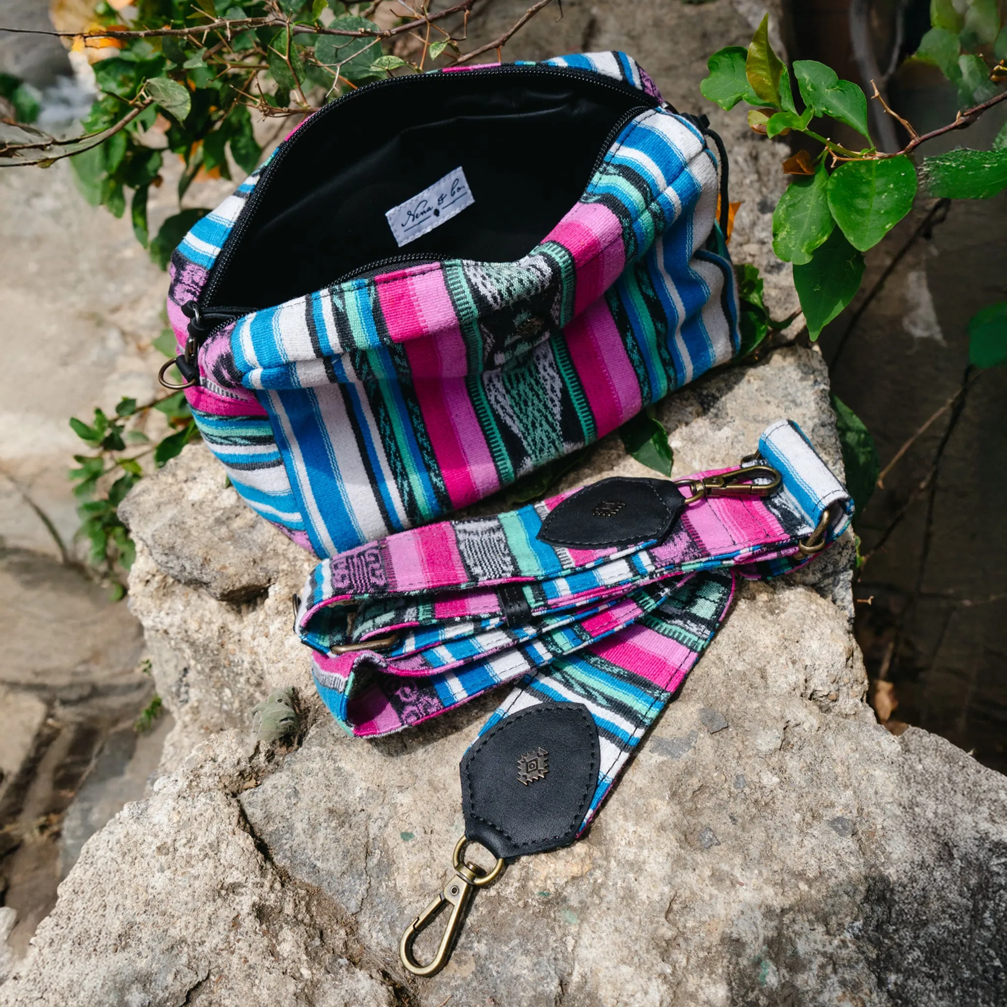 LARGE WANDER CROSSBODY BAG   STRAP SET - CORTE - BLACK - NO. 15775