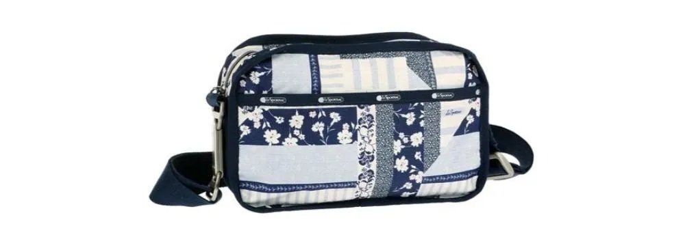 LeSportsac Essential Cr Camera Bag