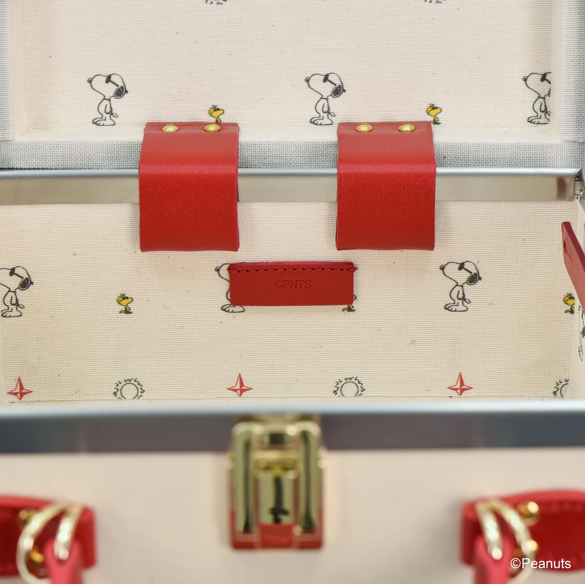 PEANUTS · London Square | Ivory/Red/Gold