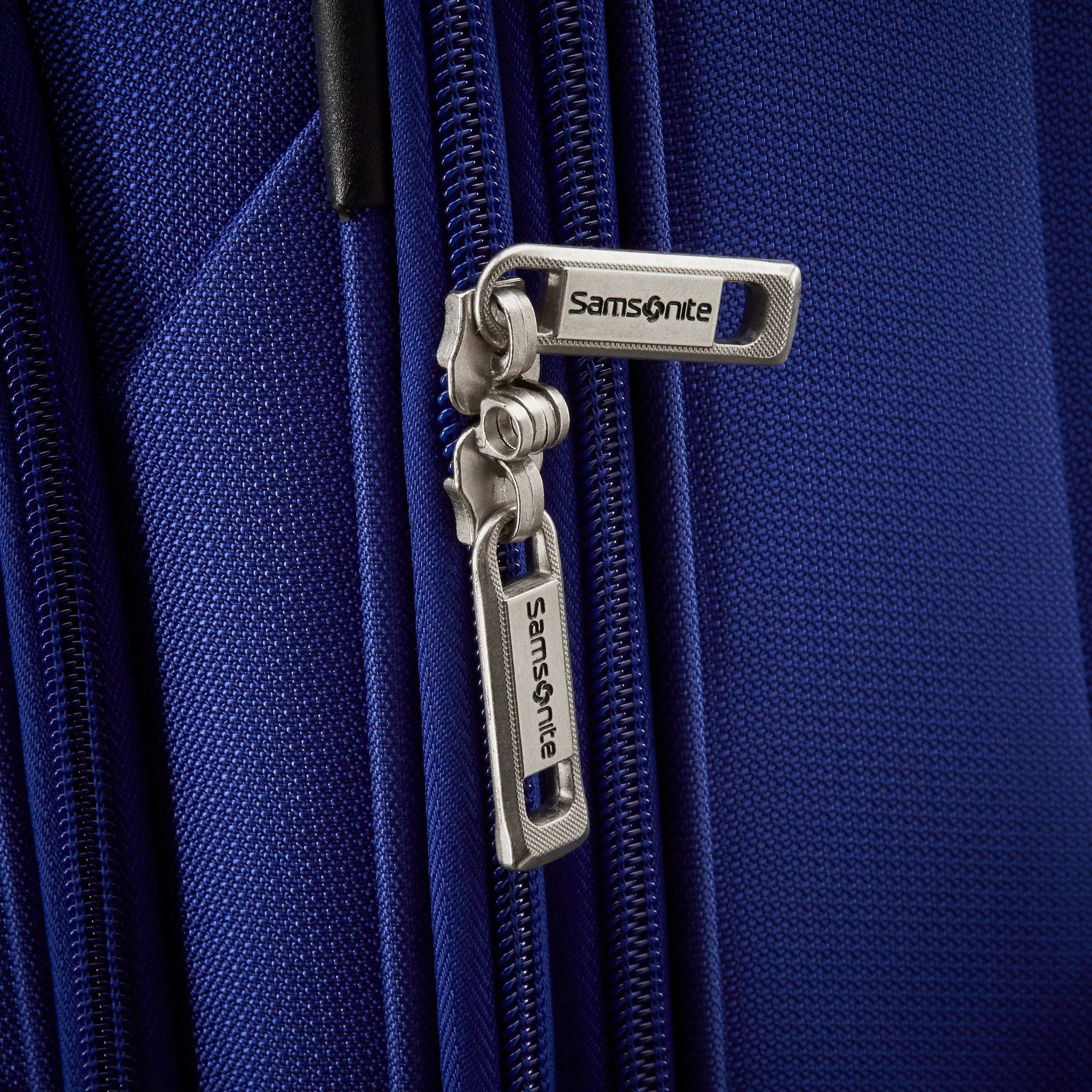 Samsonite Advena 25" 4-Wheel Medium Luggage