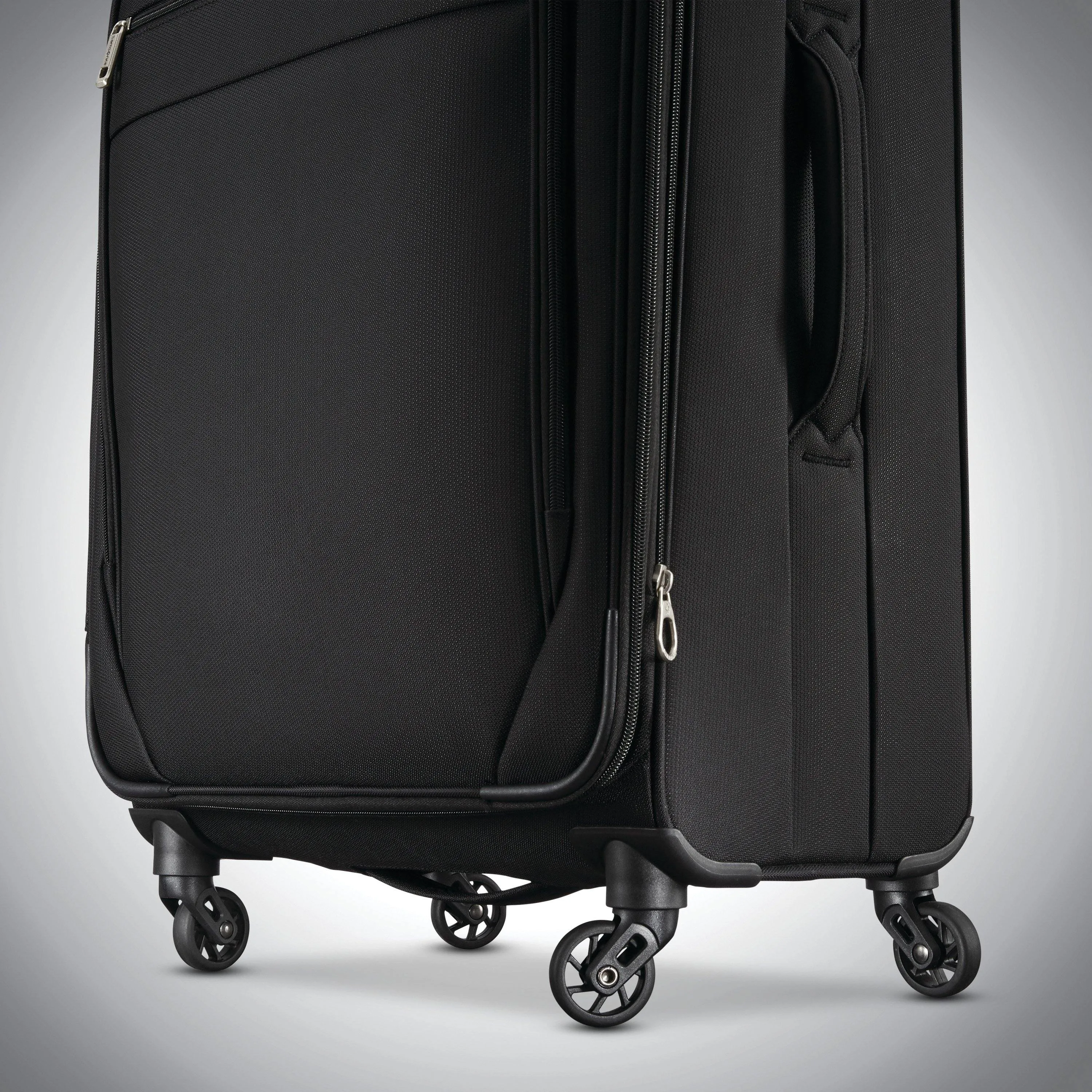 Samsonite Advena 25" 4-Wheel Medium Luggage
