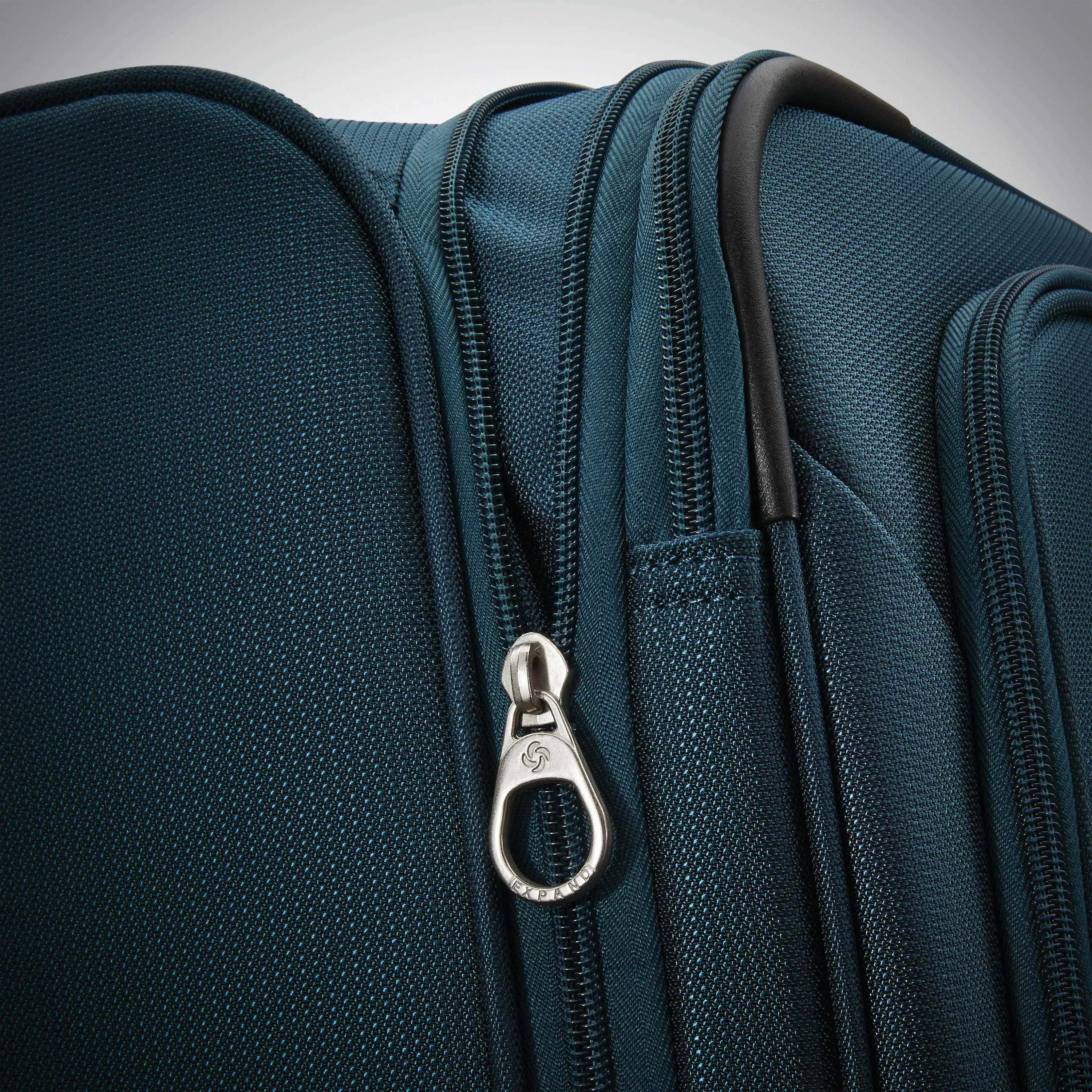 Samsonite Advena 4-Piece Set (Underseater, 20", 25", 29" Spinners)