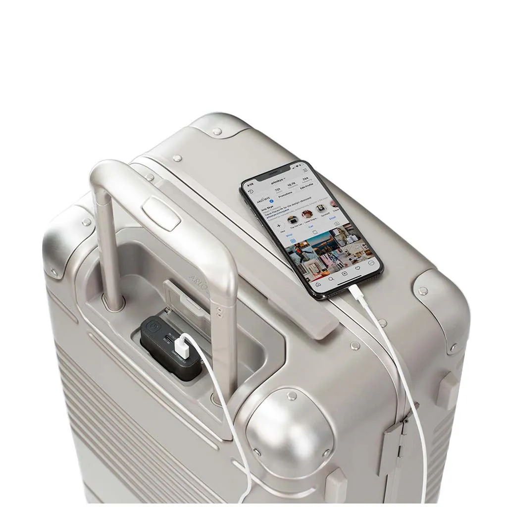 The Frame Carry-On Max