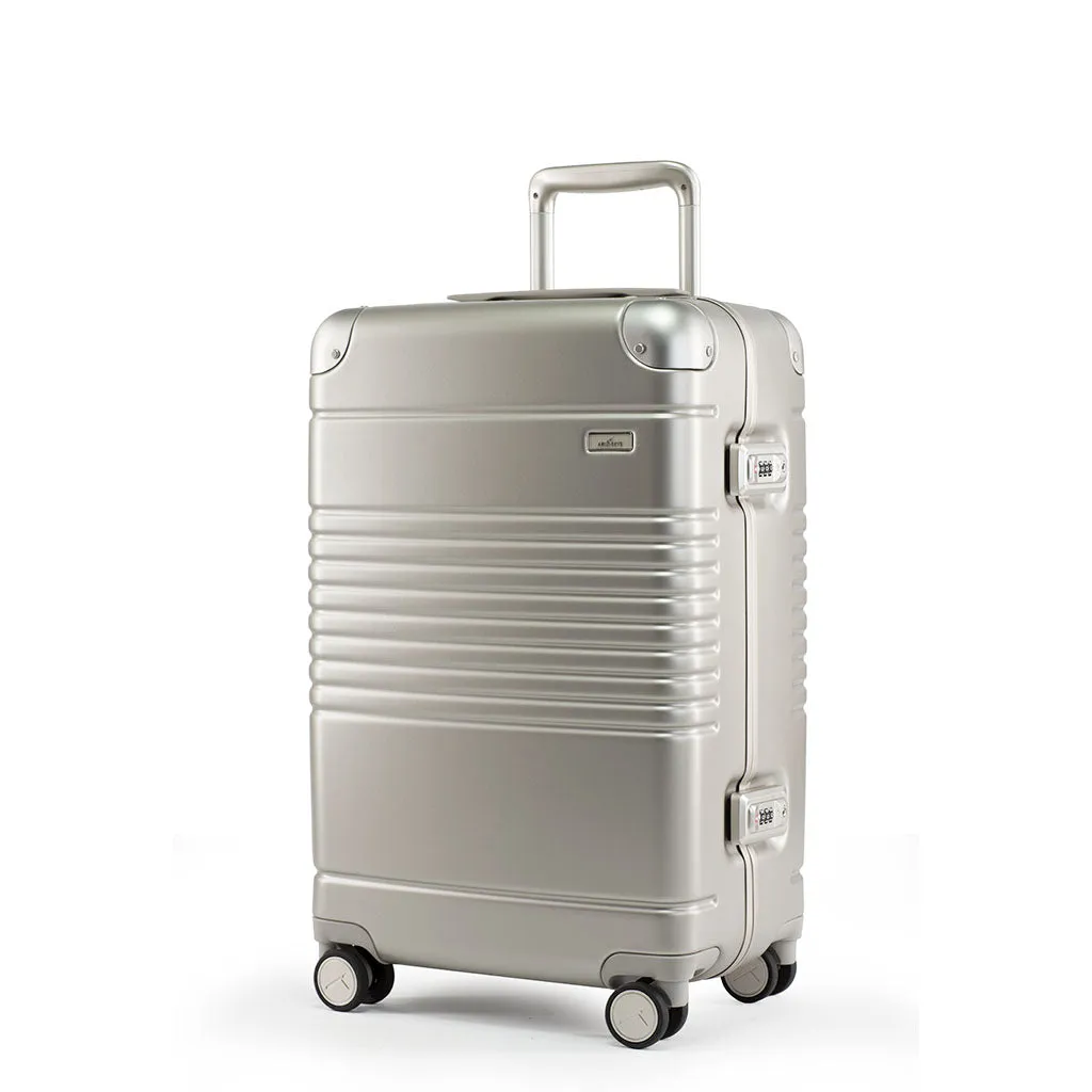The Frame Carry-On Max