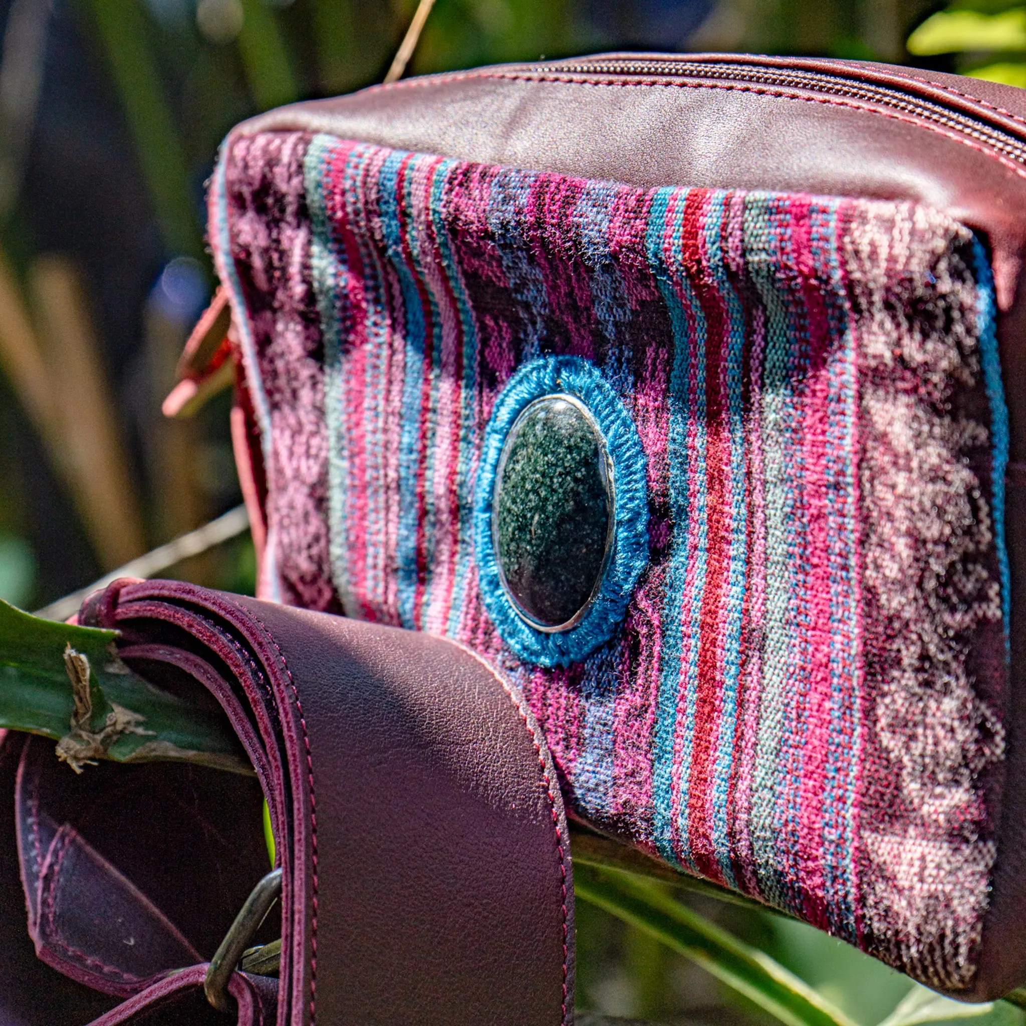 WANDER CROSSBODY BAG   STRAP SET - CORTE WITH JADE - VINO TINTO - NO. 15547