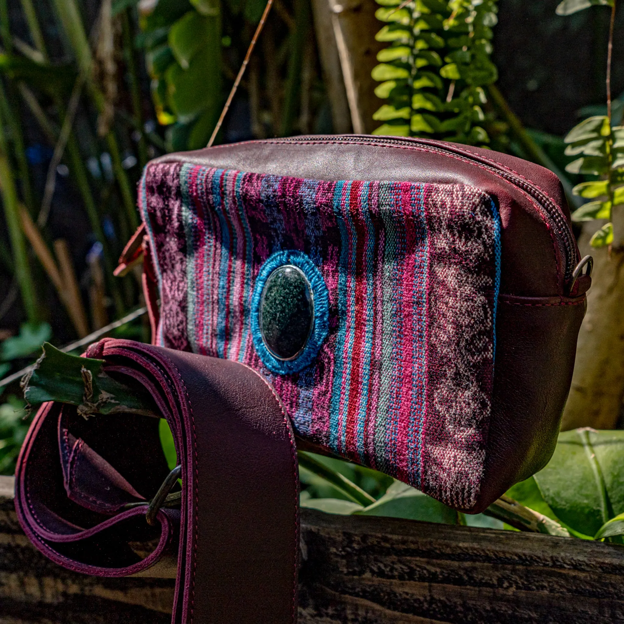WANDER CROSSBODY BAG   STRAP SET - CORTE WITH JADE - VINO TINTO - NO. 15547