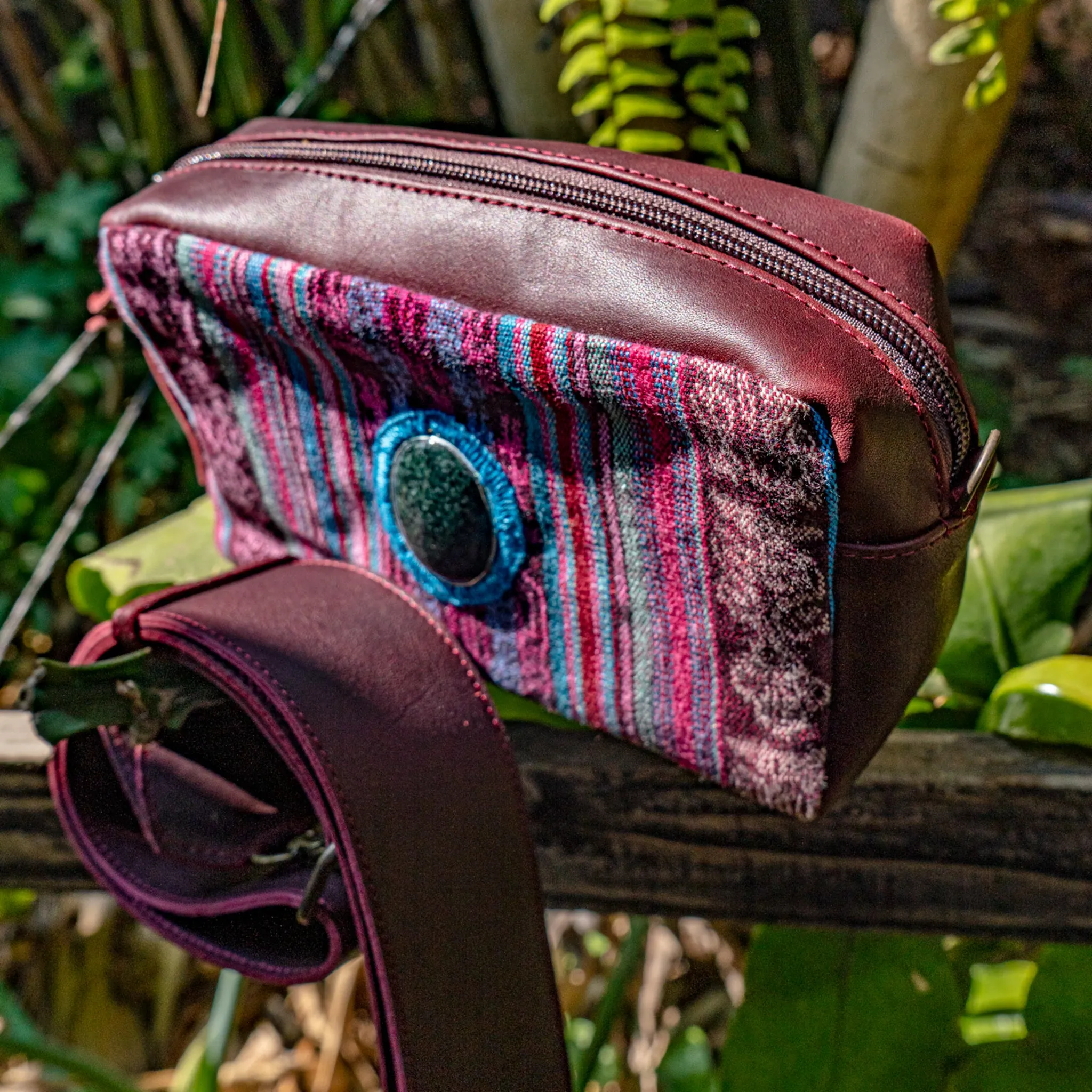 WANDER CROSSBODY BAG   STRAP SET - CORTE WITH JADE - VINO TINTO - NO. 15547